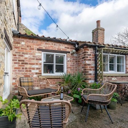 Pantile Cottage Pickering Exterior foto